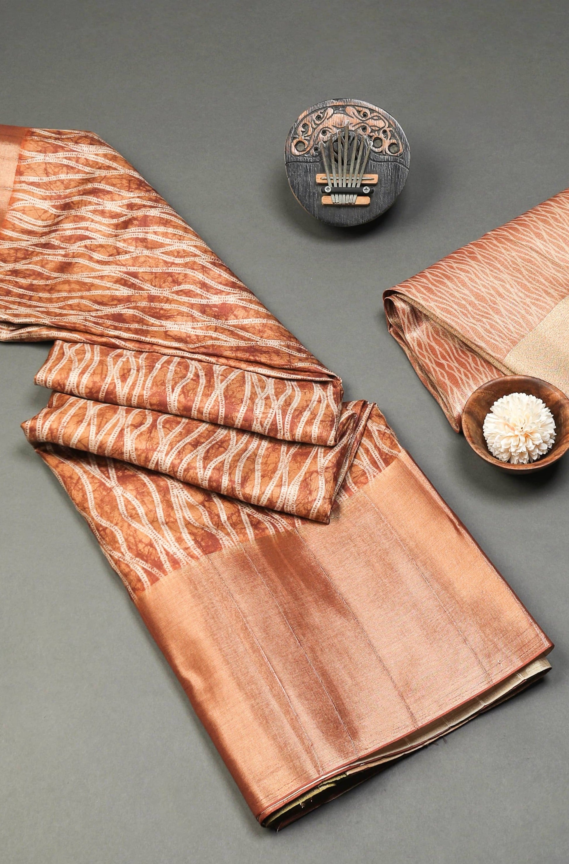 Gleaming Waves Sepia Premium Bold Border Kotha Handloom Saree Geetha Creation