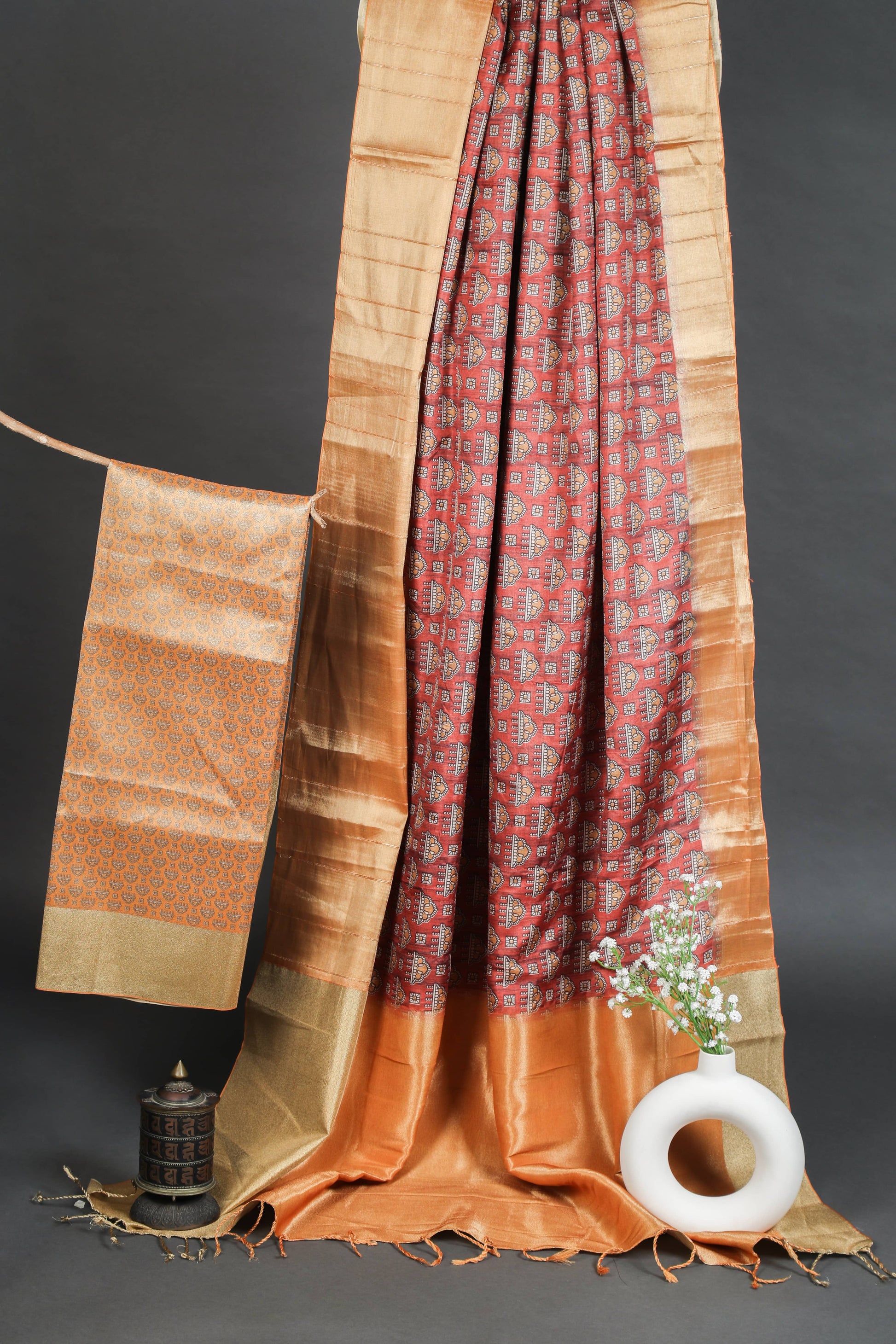 Red in Lustrous Orange Premium Bold Border Kotha Handloom Saree Geetha Creation