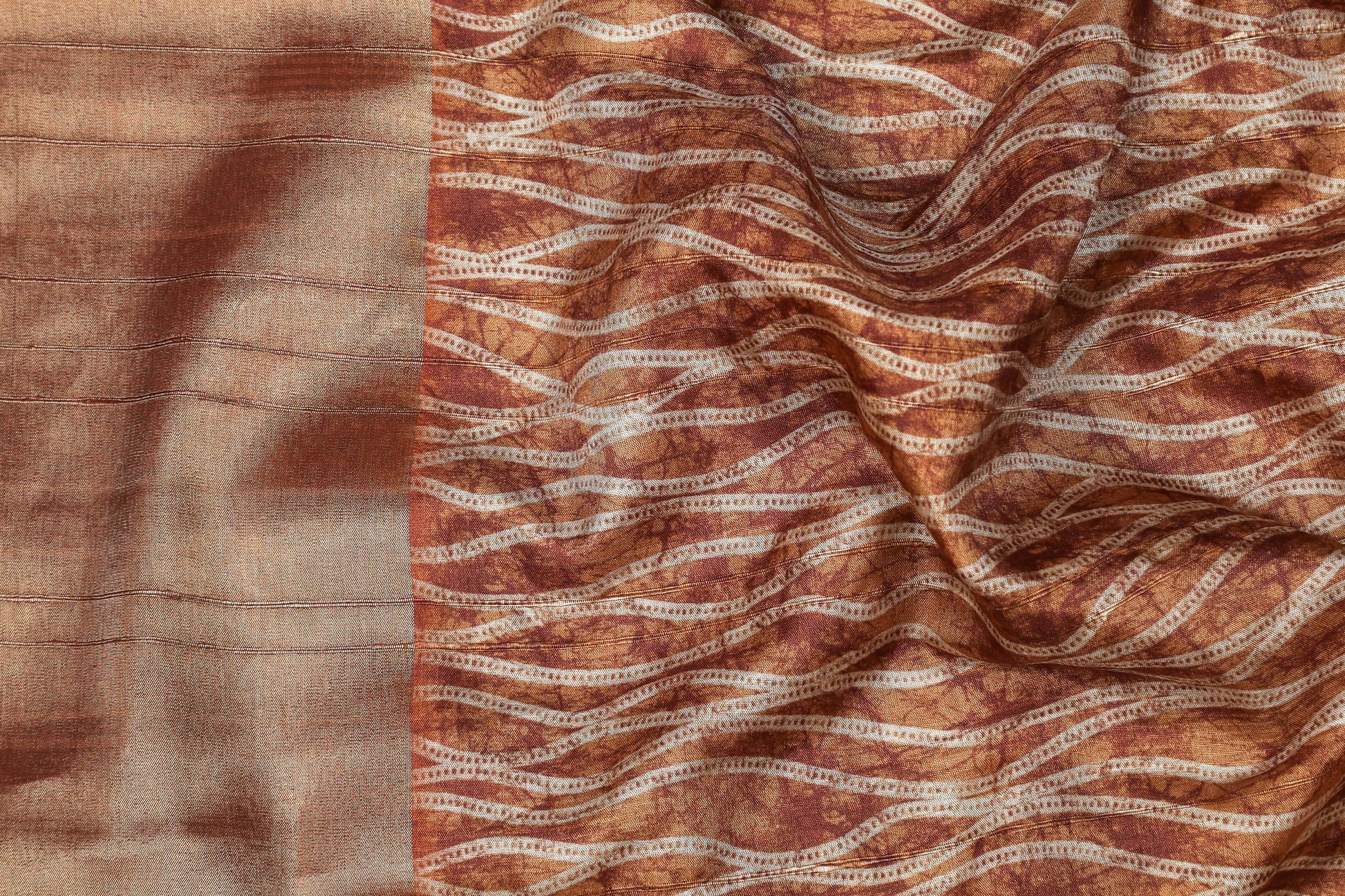 Gleaming Waves Sepia Premium Bold Border Kotha Handloom Saree Geetha Creation