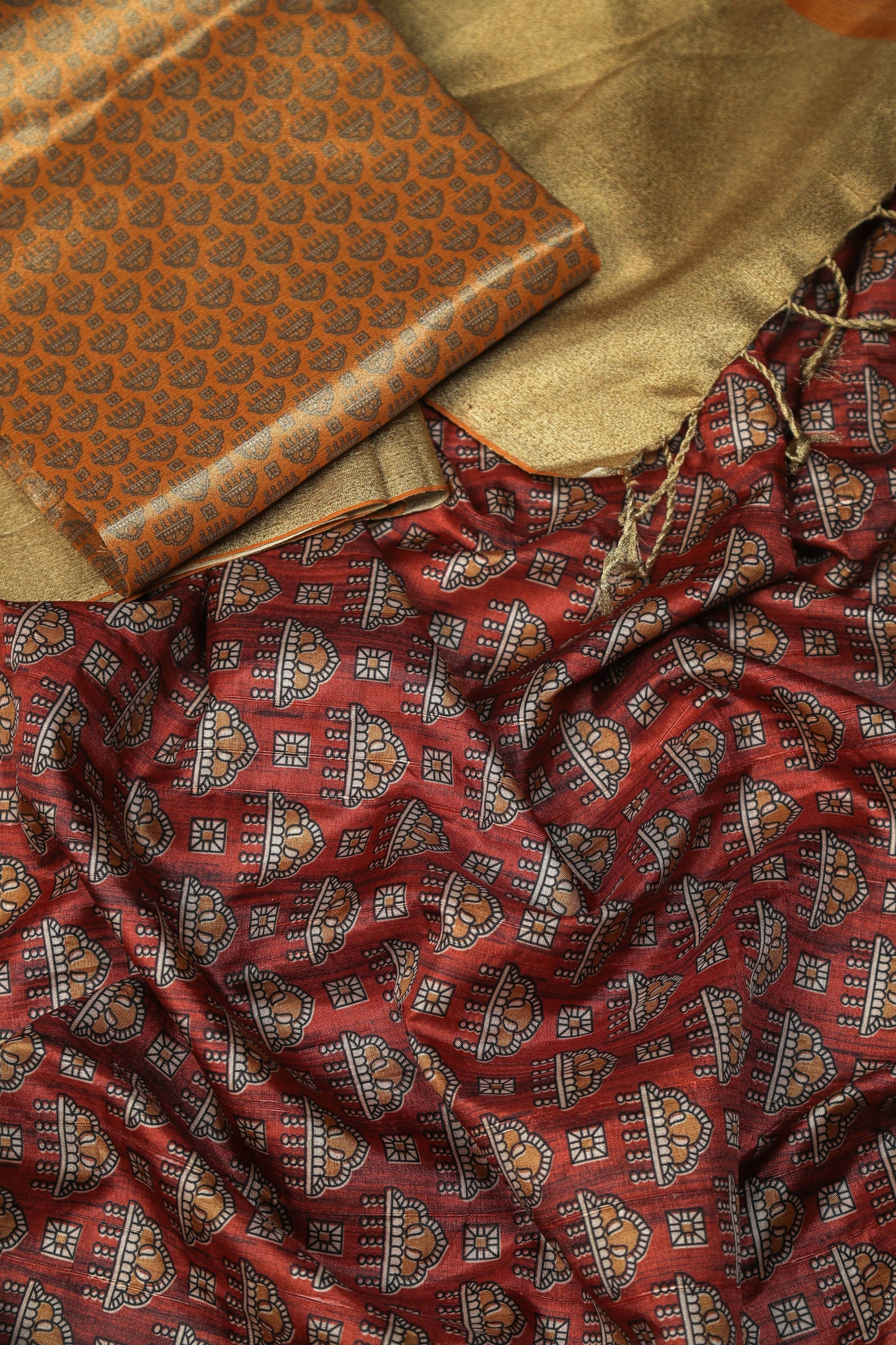 Red in Lustrous Orange Premium Bold Border Kotha Handloom Saree Geetha Creation