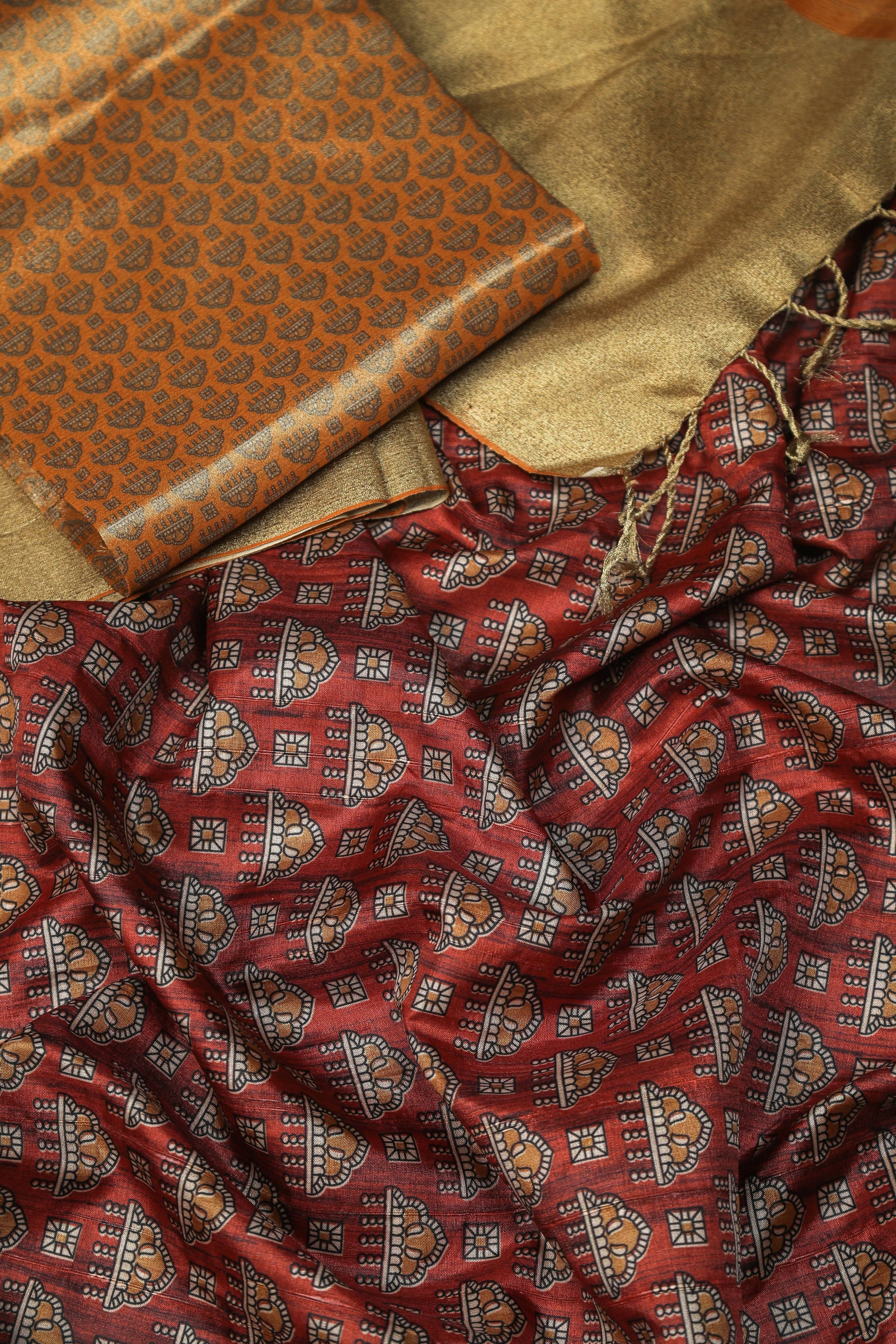 Red in Lustrous Orange Premium Bold Border Kotha Handloom Saree Geetha Creation