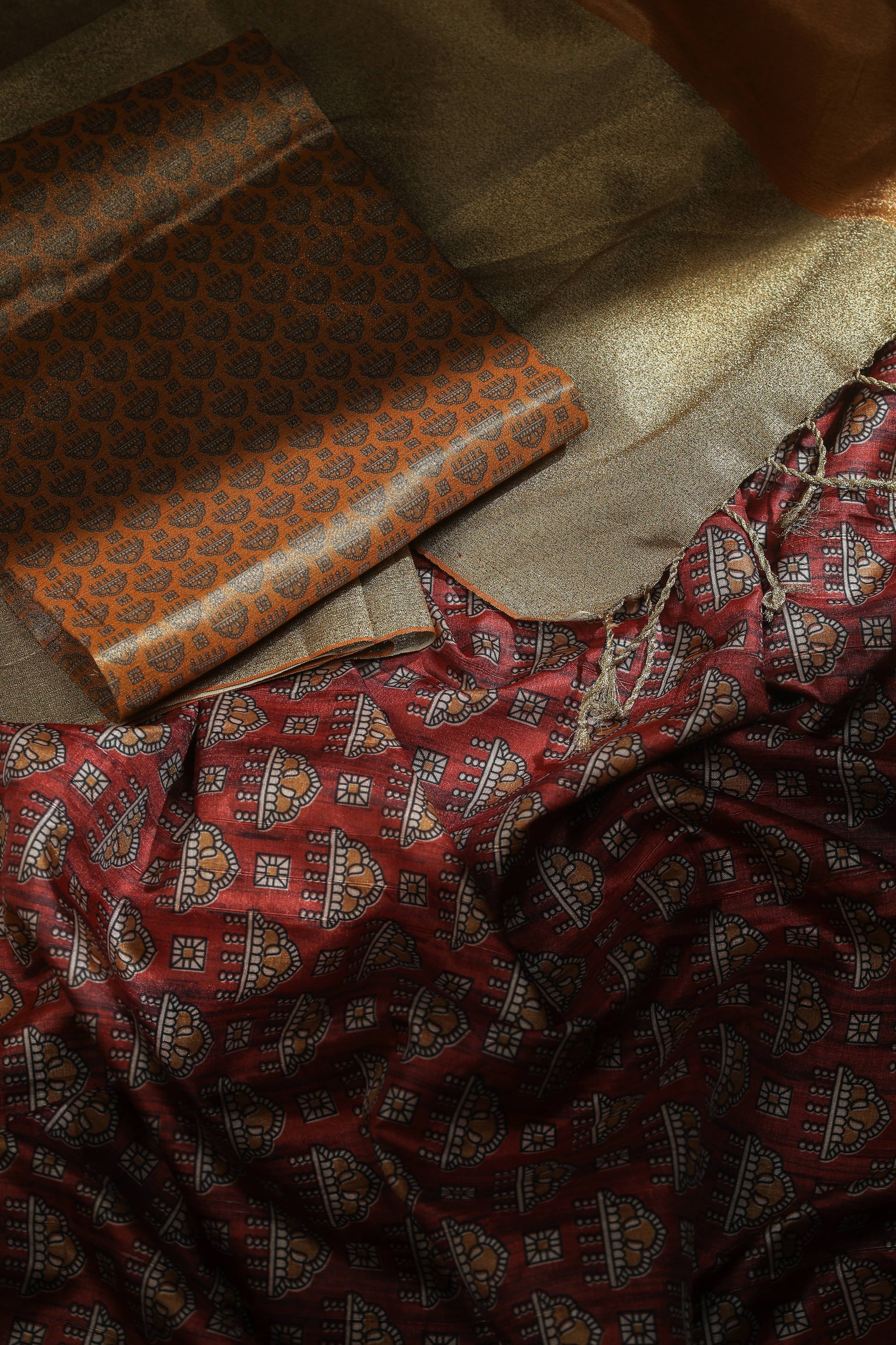 Red in Lustrous Orange Premium Bold Border Kotha Handloom Saree Geetha Creation